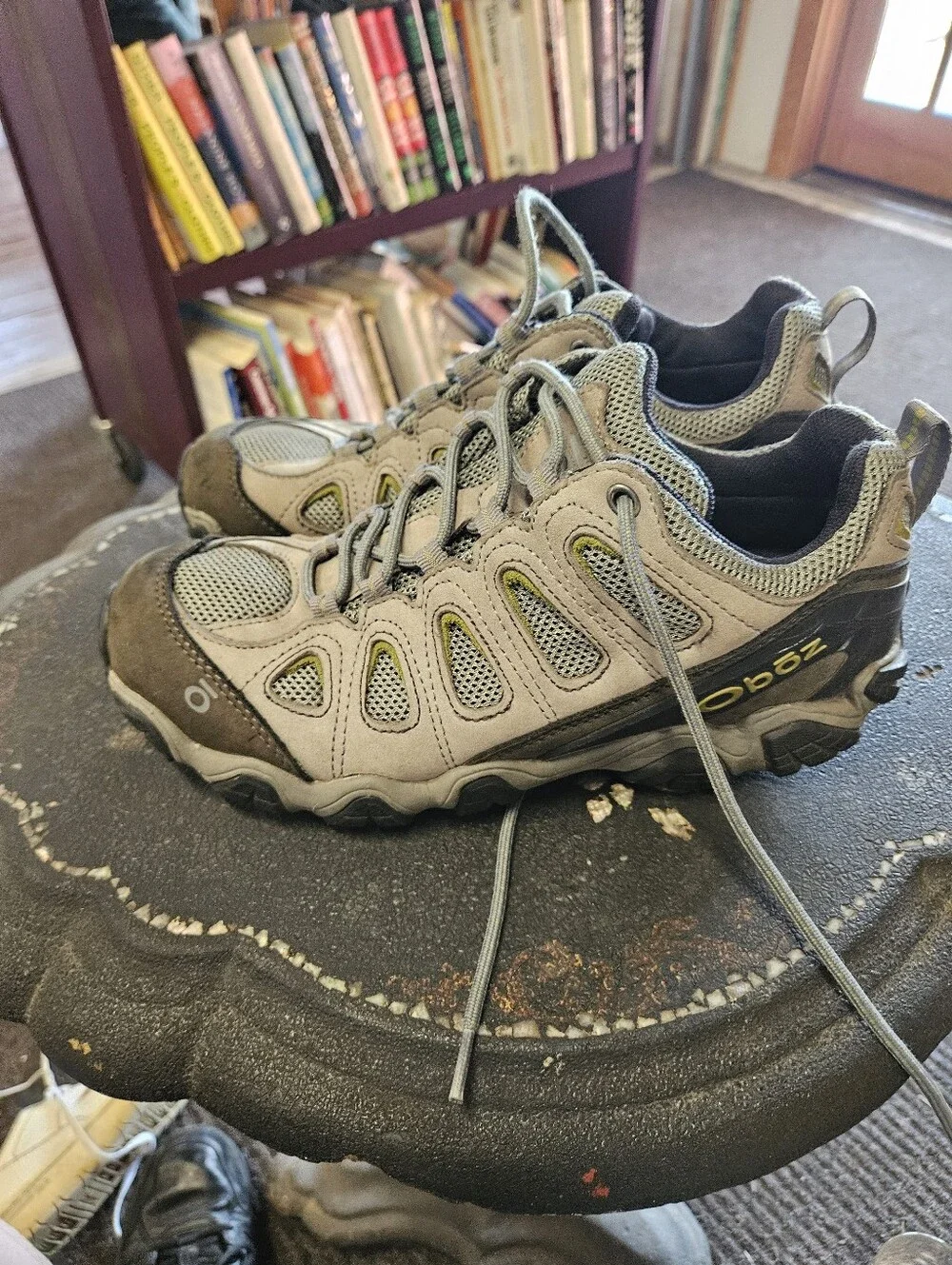 Oboz Sawtooth 2 Low Mens Grey Hiking Trail Shoes Size 10.5 W (Wide)